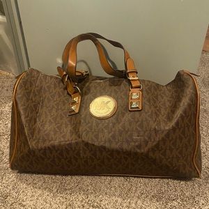 (Not authentic) Michael Kors duffle bag